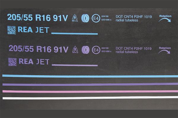 The innovative printing technology that REA will be presenting at Fakuma enables high-resolution color marking of dark or colored profiles, pipes, cables and foils made of plastic.